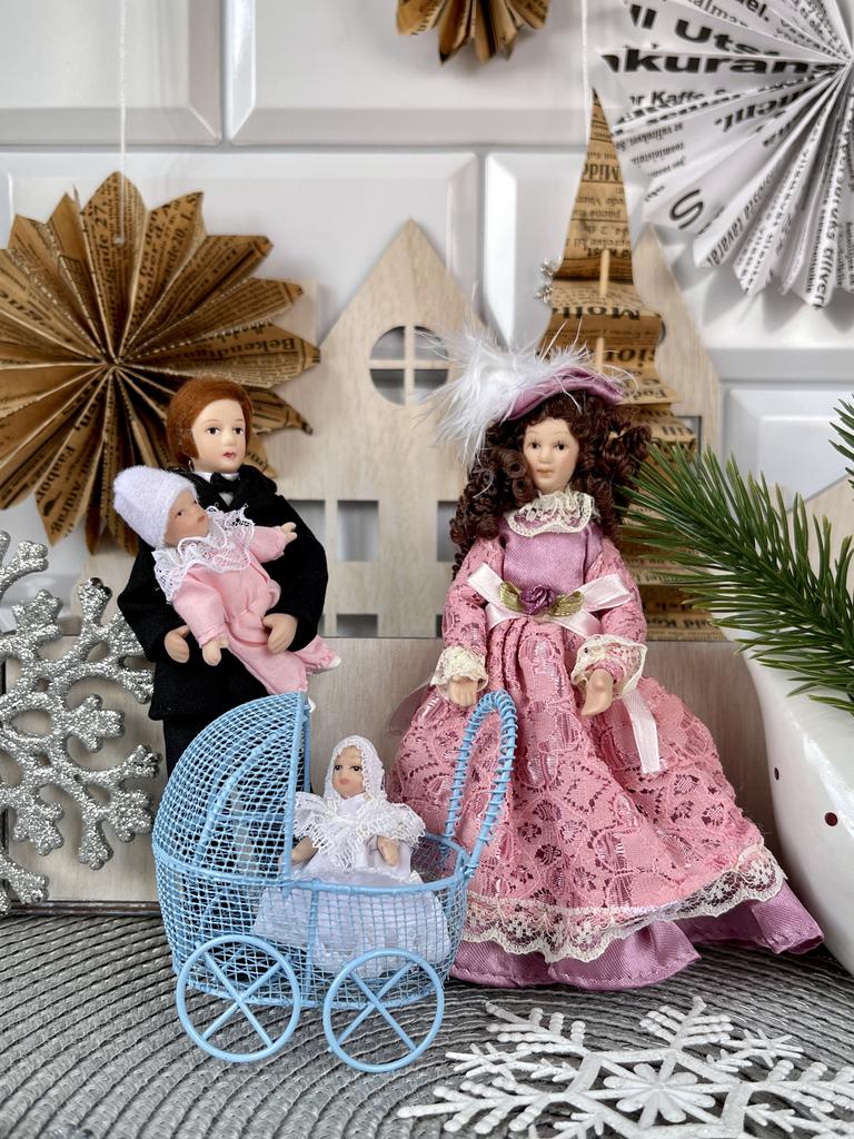Куклы в кукольный дом