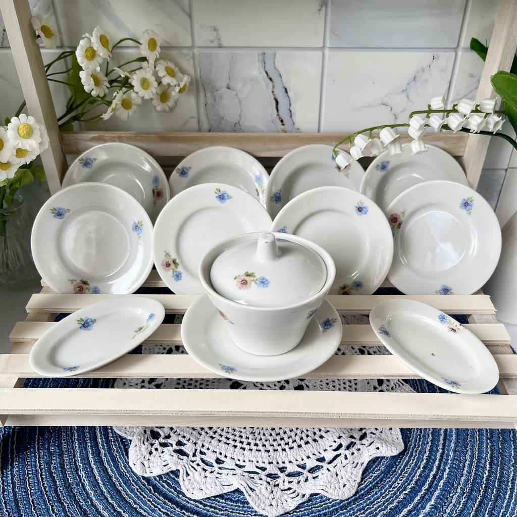 1968 г. Фарфоровый столовый сервиз для кукол Дулево