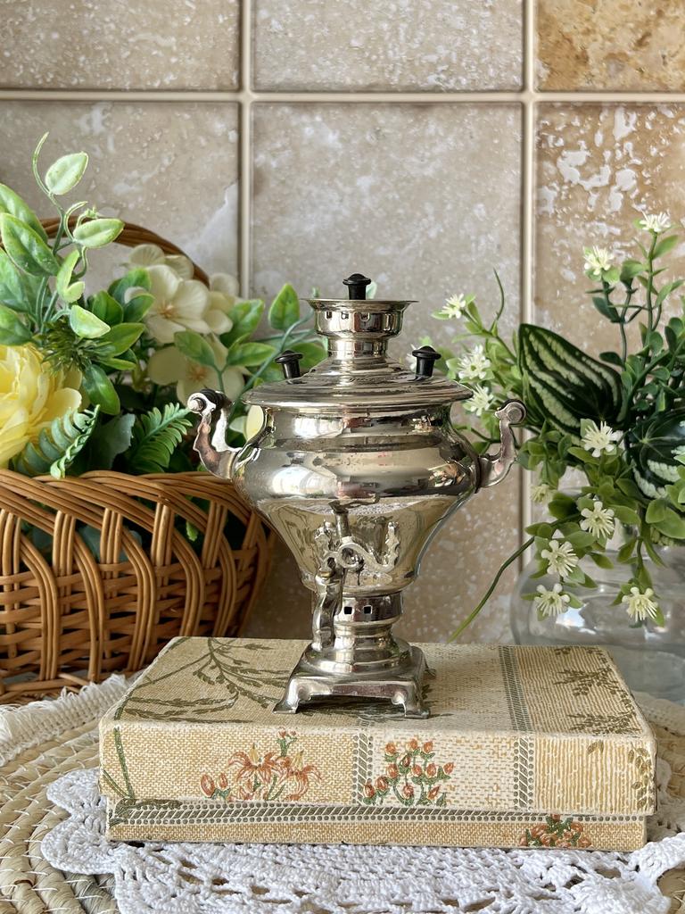 1970-е г. Сувенирный самовар малыш