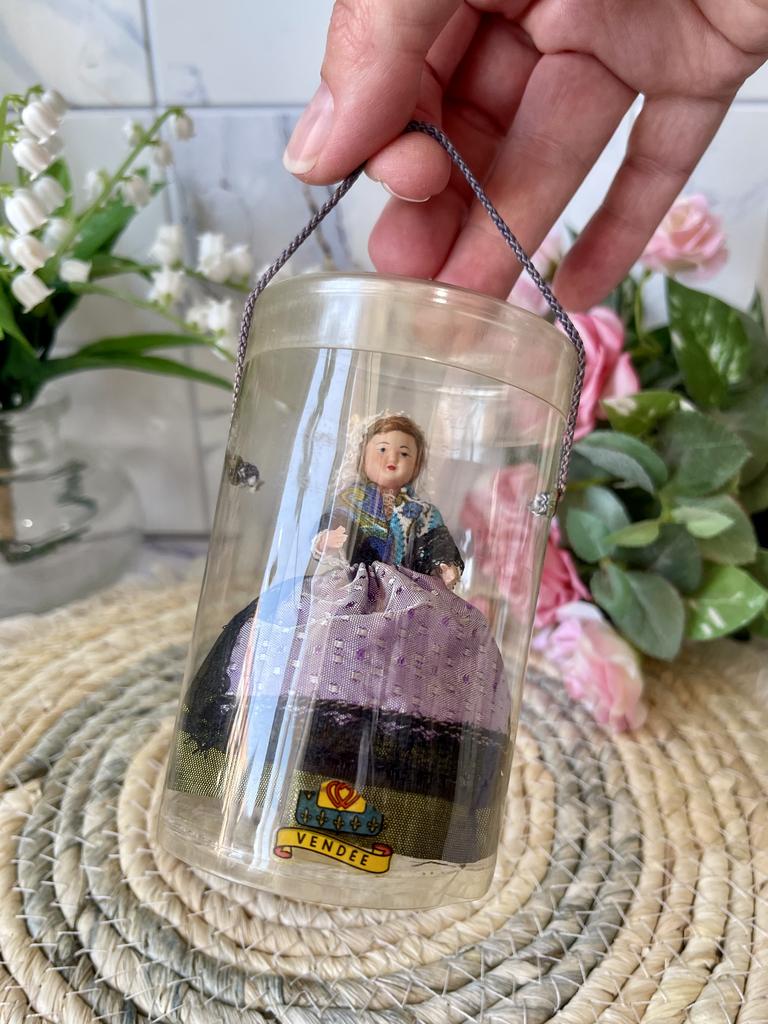 Французская кукла