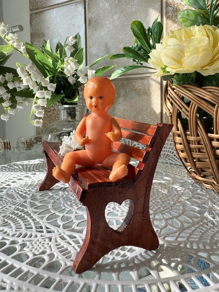 Кукольная деревянная скамейка