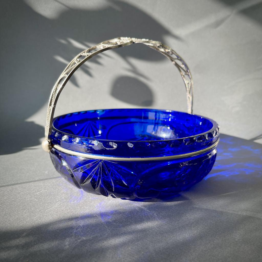 Конфетница ваза из кобальтового стекла