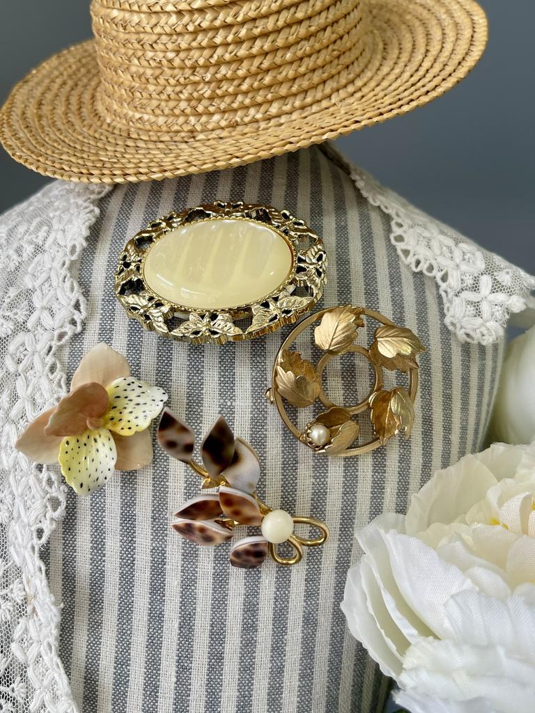 Винтажные броши Англия