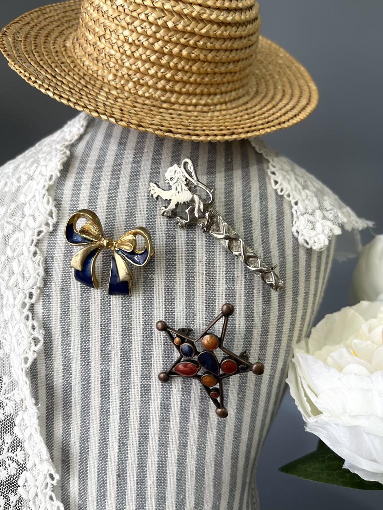 Винтажные броши; Англия 1 шт