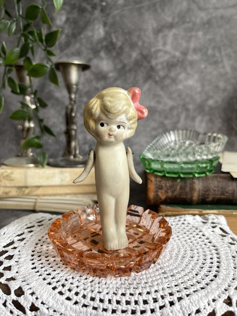 Антикварная куколка из бисквитного фарфора; Япония