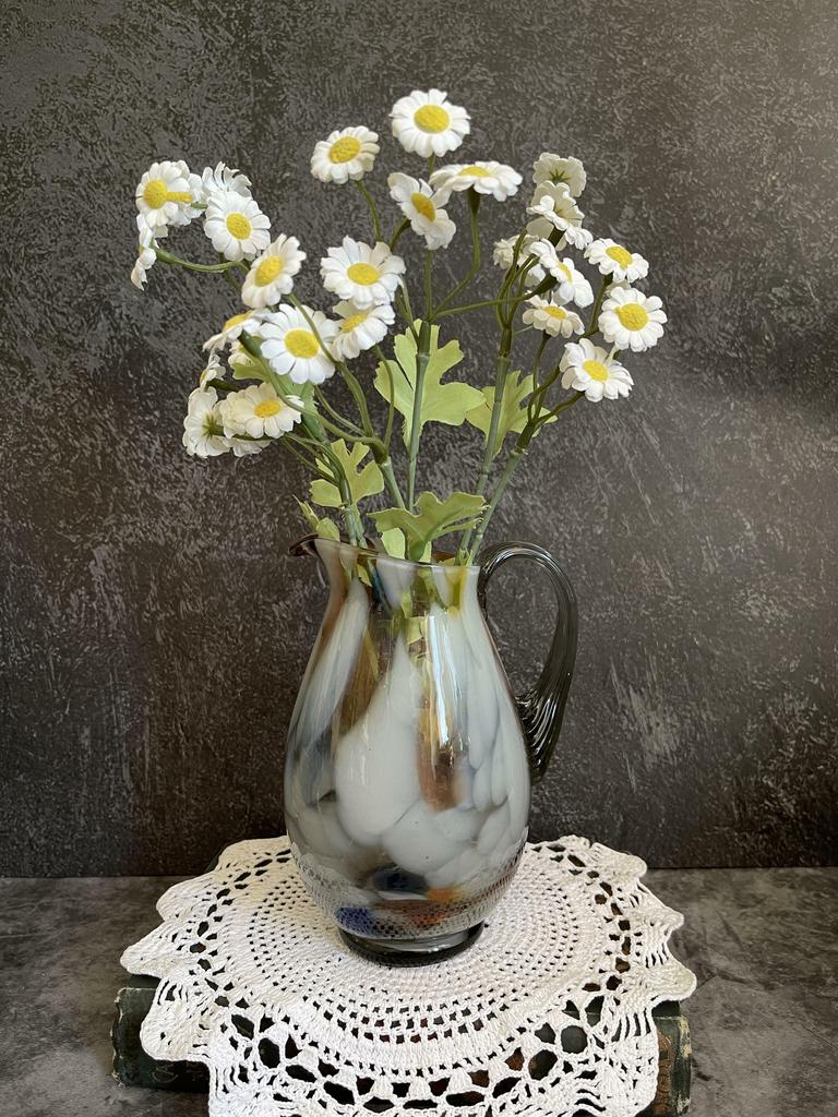 Советский кувшинчик-молочник из цветного сульфидного стекла