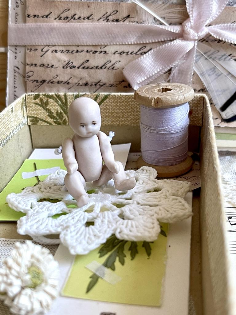 Мини пупсик фарфоровый