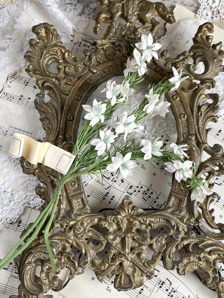 Старинный букетик с этикеткой