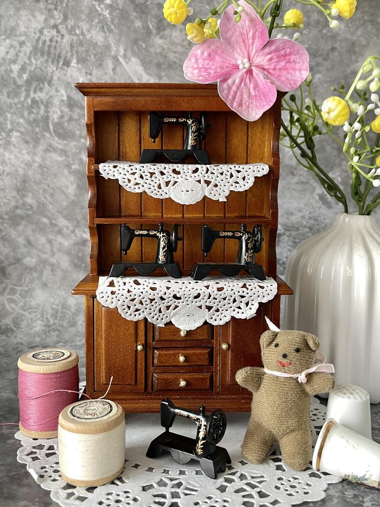 Деревянный кукольный буфет