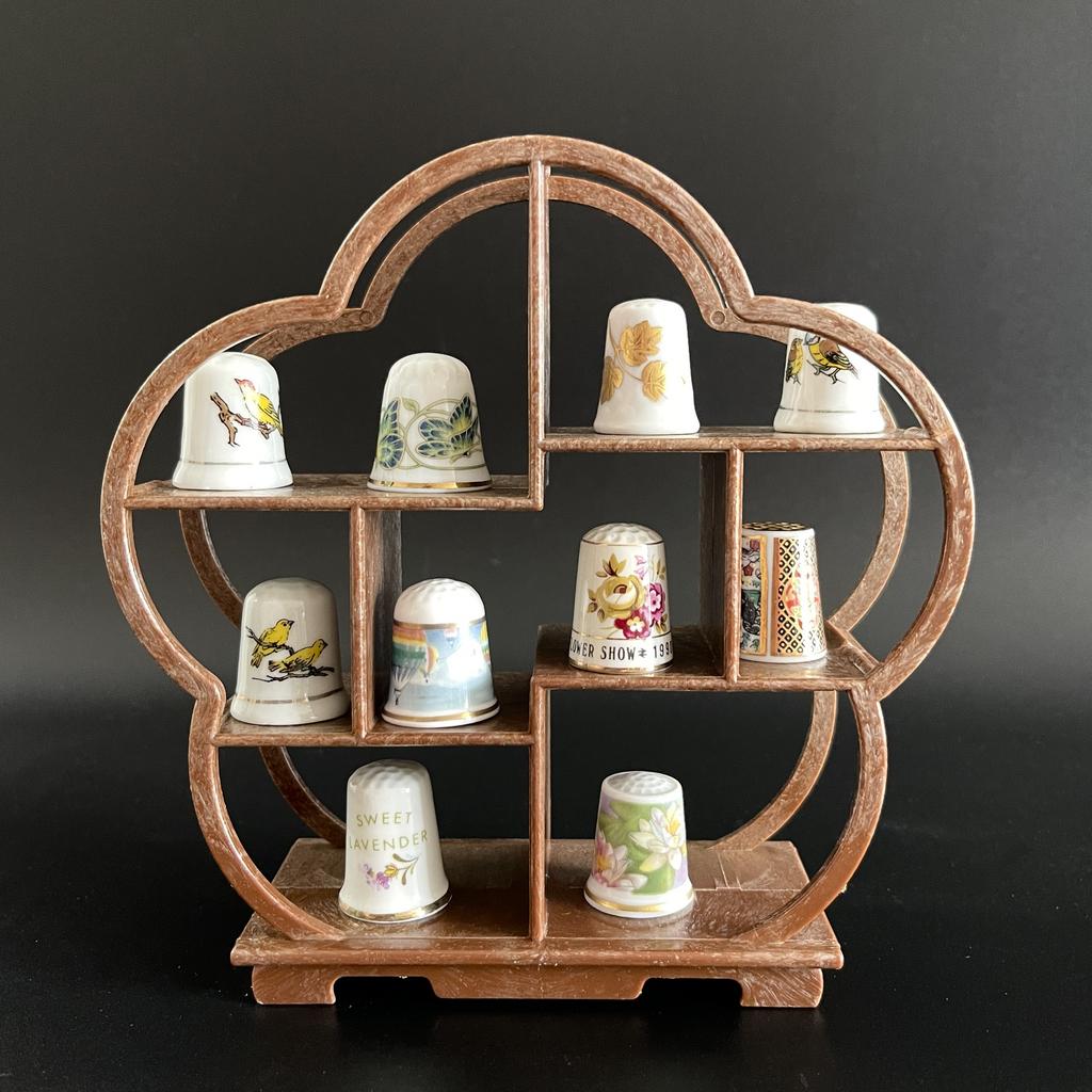 Стеллаж-полочка-витрина-стенд