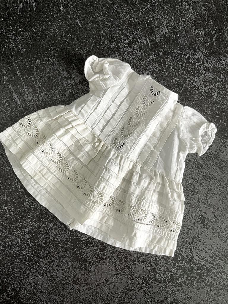 Антикварное платье для куклы