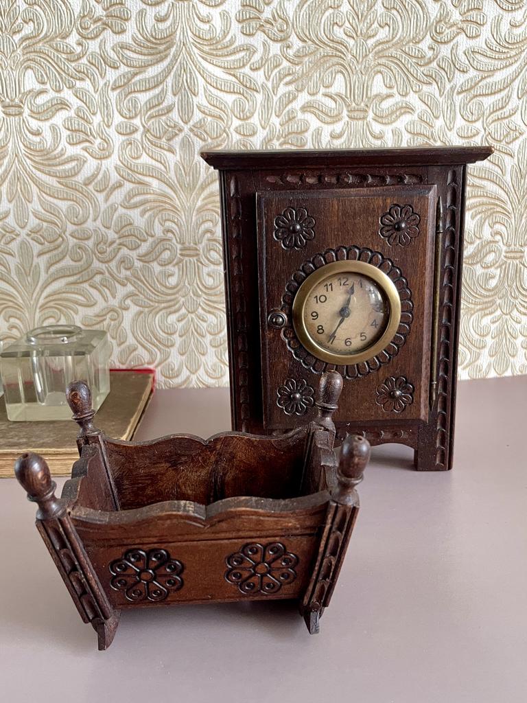 Французская кукольная мебель в бретонском стиле