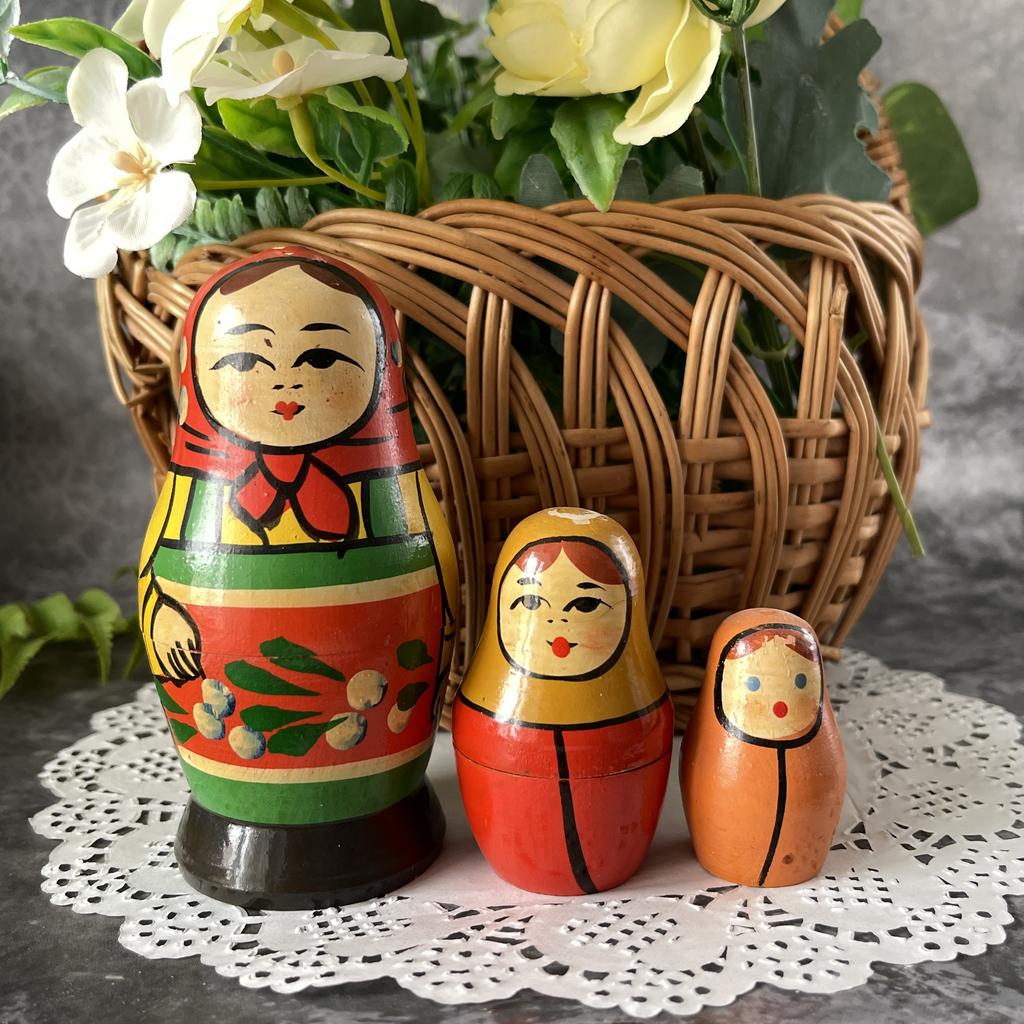 Советская матрешка трехместная