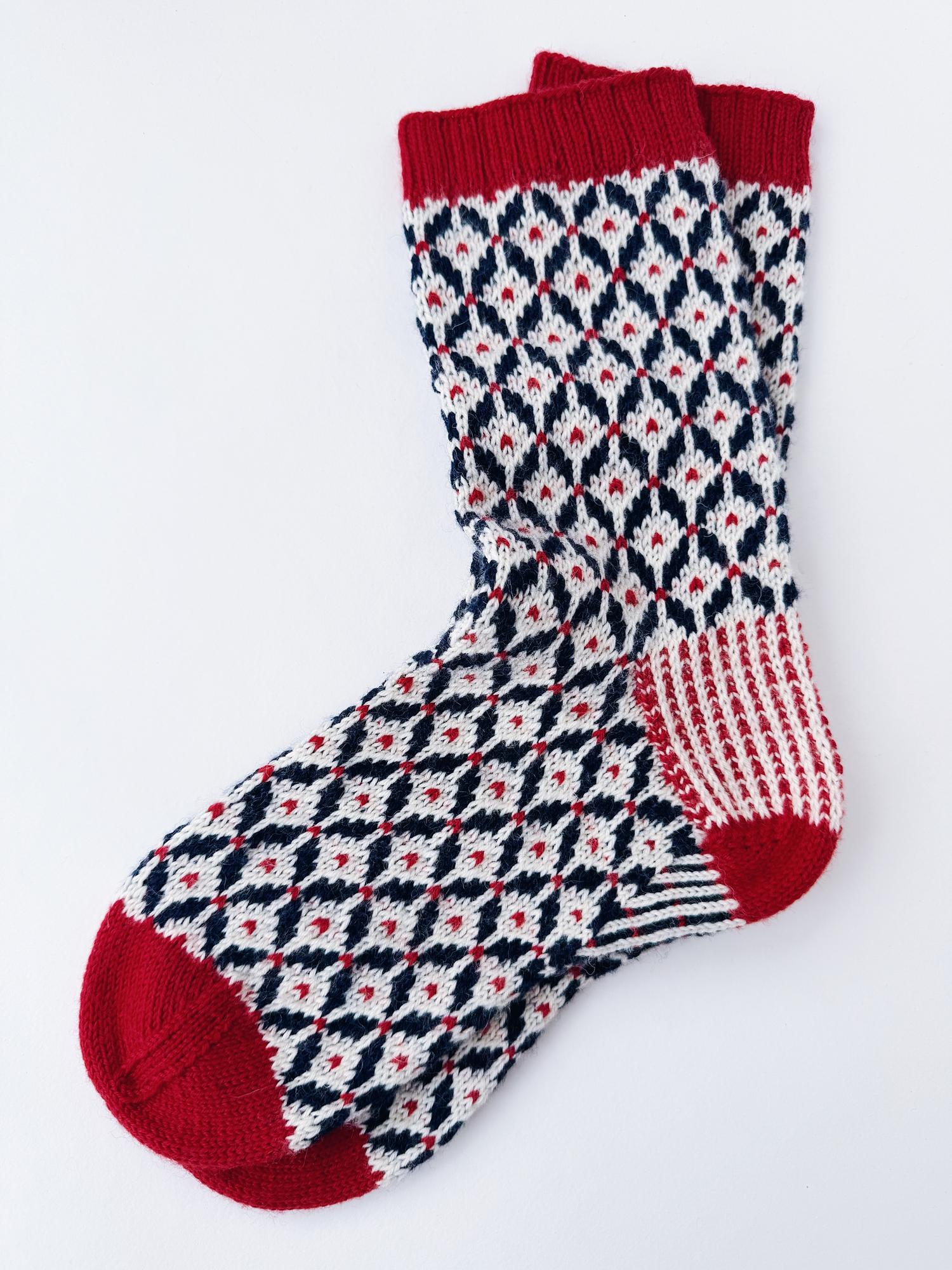 Вязаные носки женские  жаккард 38-39