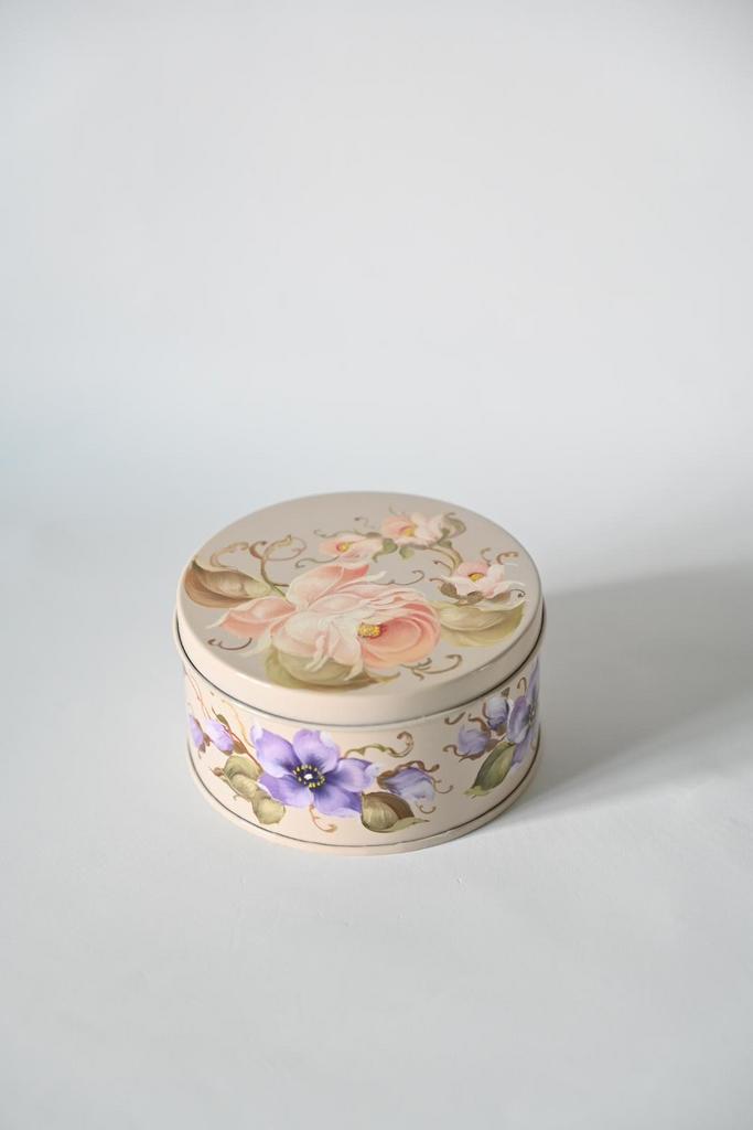 Банка "Тана"