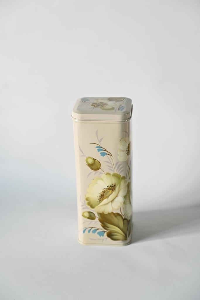 Банка "Млада"