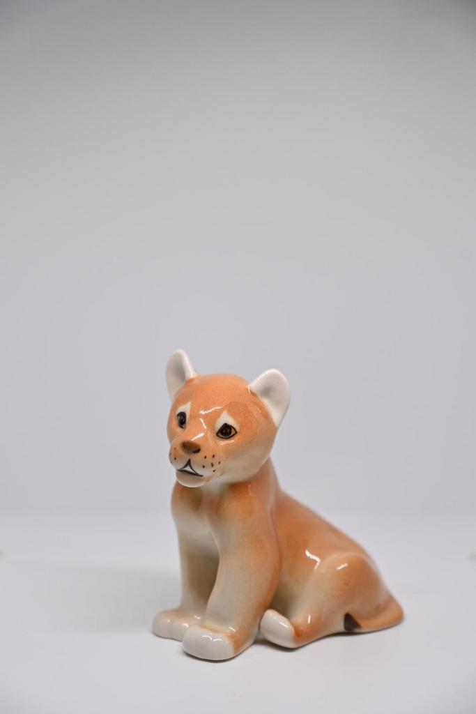 Фигурка "Львёнок"