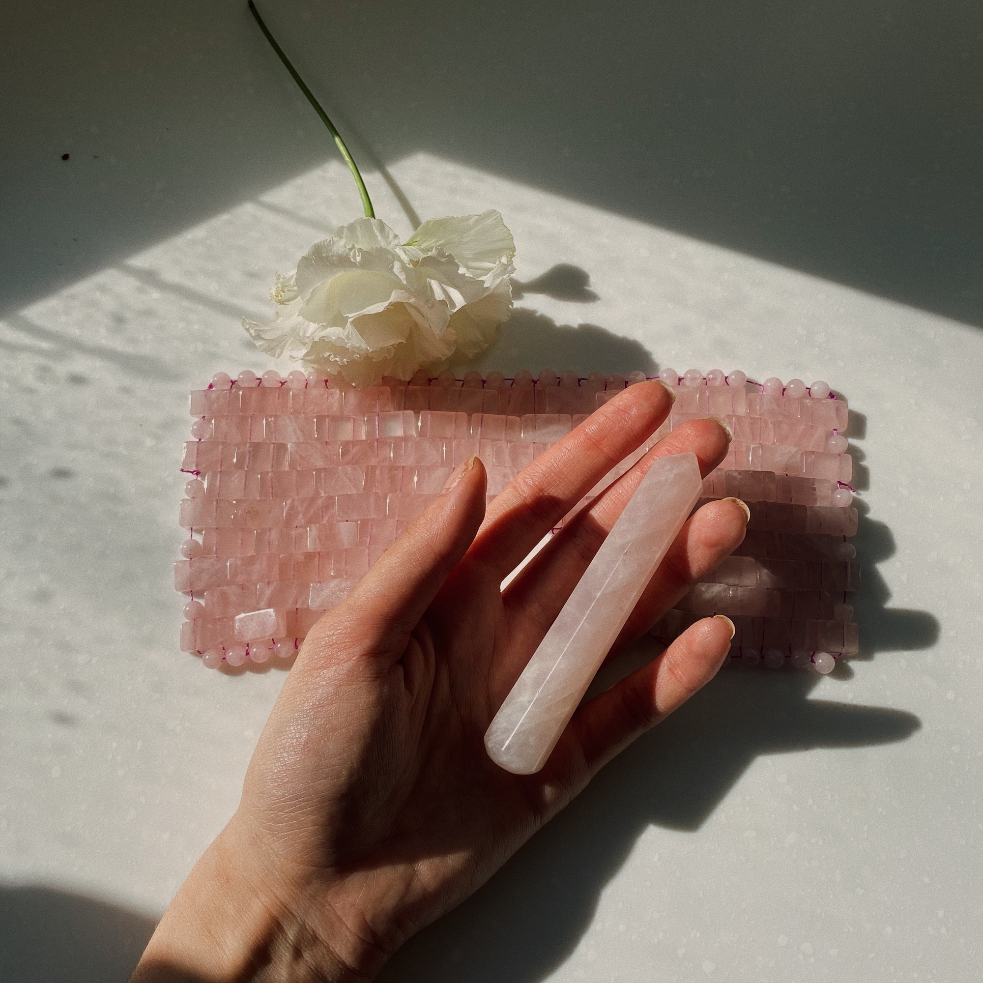 розовый кварц массажный карандаш