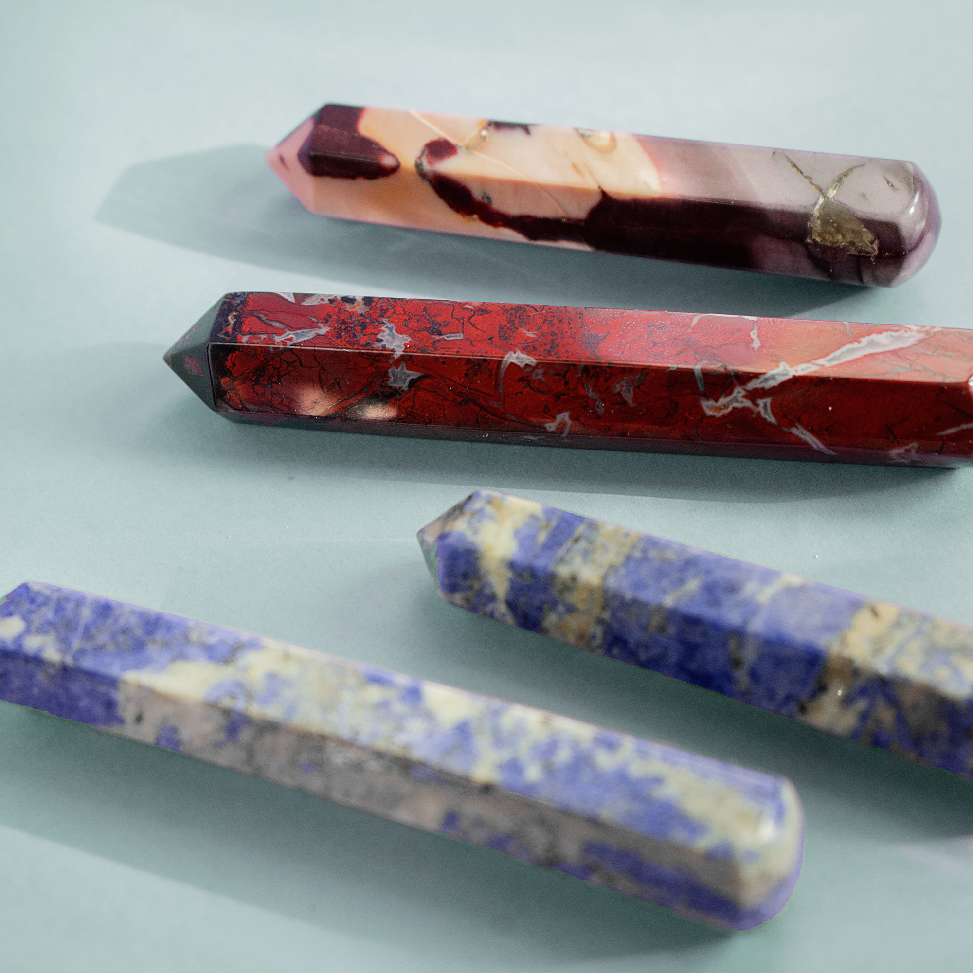 массажные карандаши содалит яшма