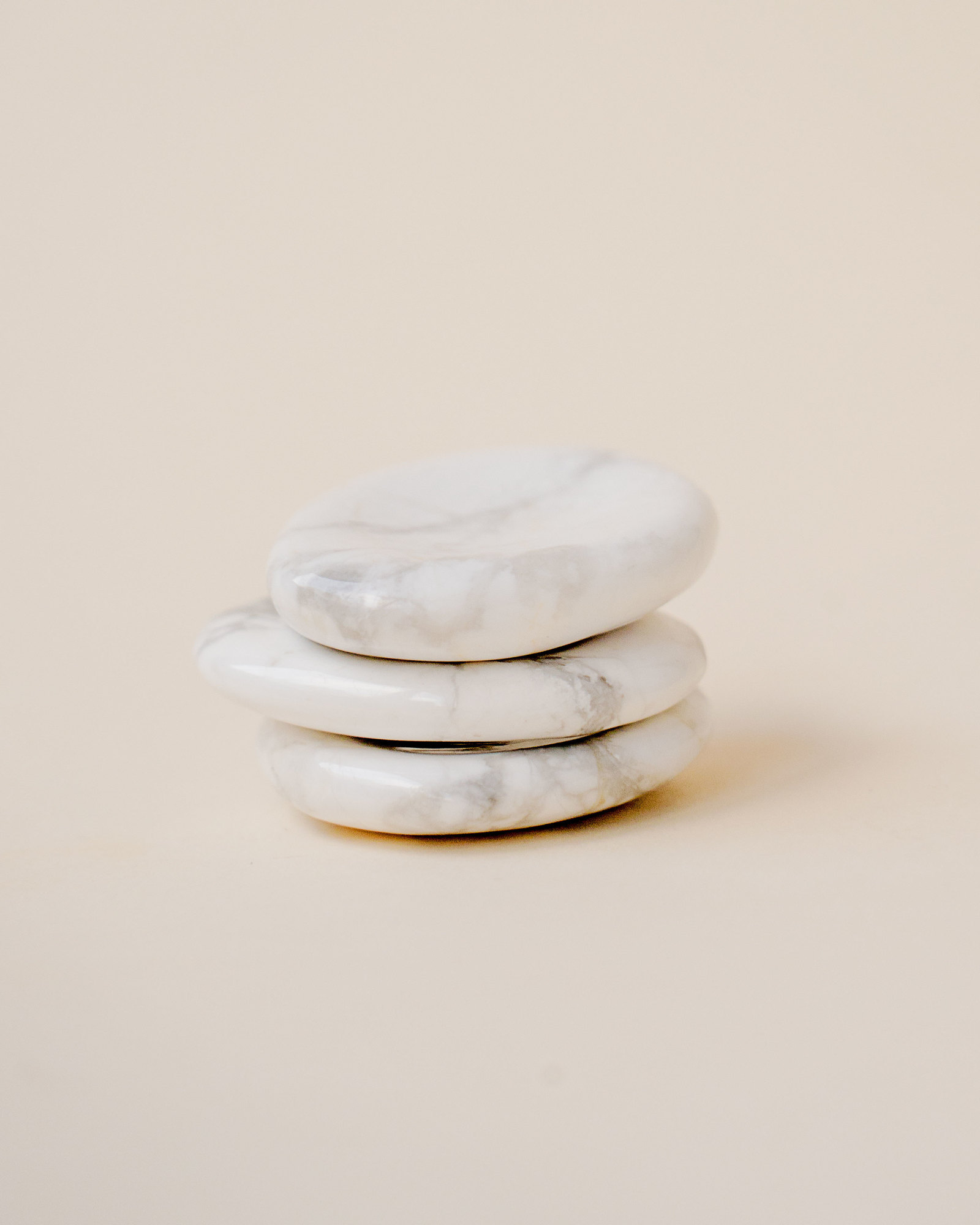 Говлит (finger stone)