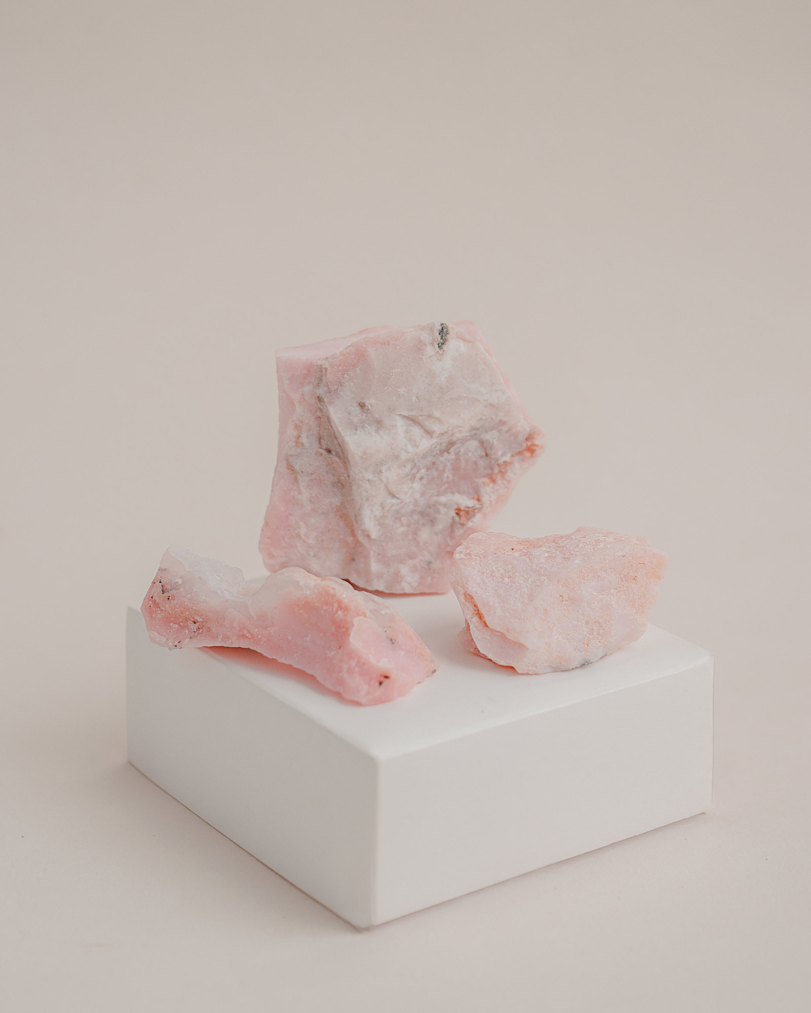 Розовый опал (осколы)