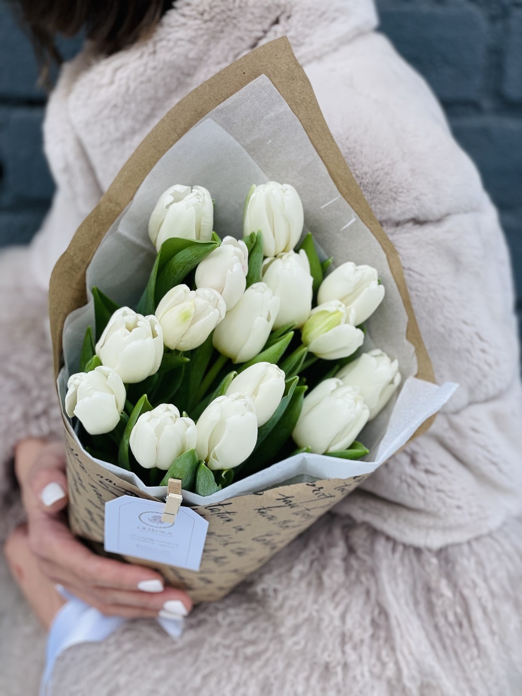 Тюльпаны белые 15шт