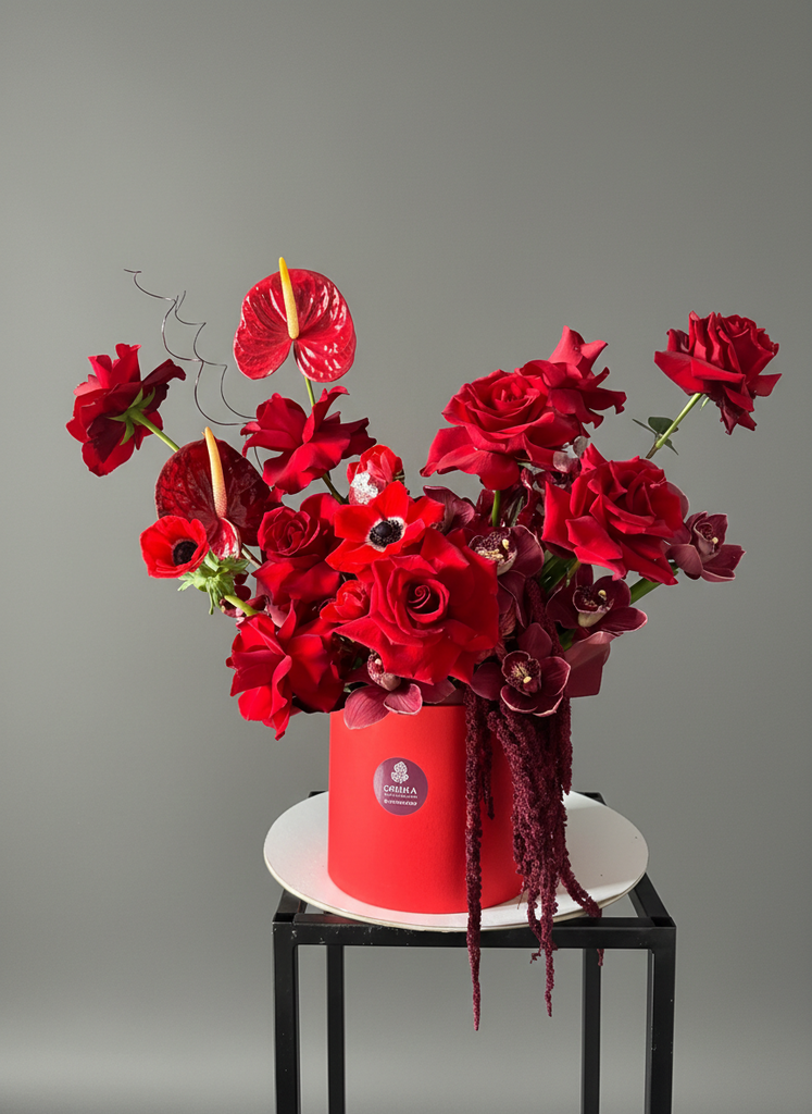 Роскошная красная композиция