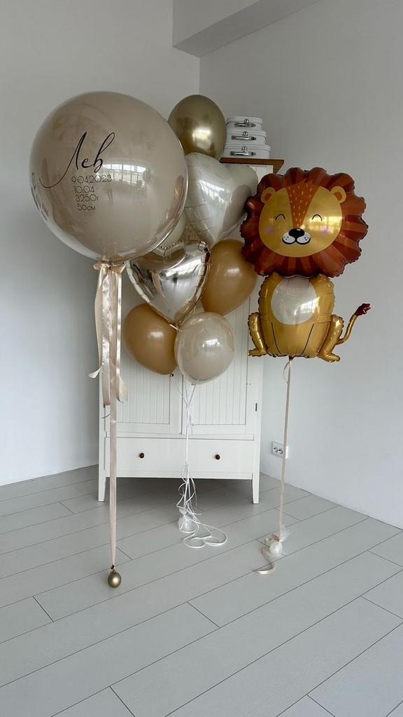 Львенок на стиле