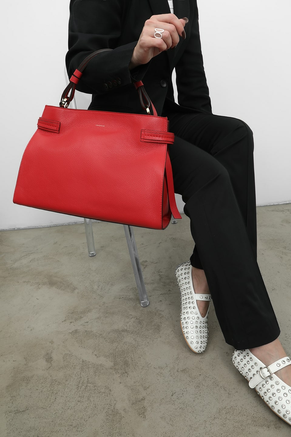 Сумка-тоут с небольшим тиснёным логотипом Loristella в красном цвете