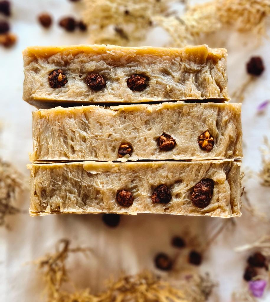 Мыло " Морошка и Багульник "