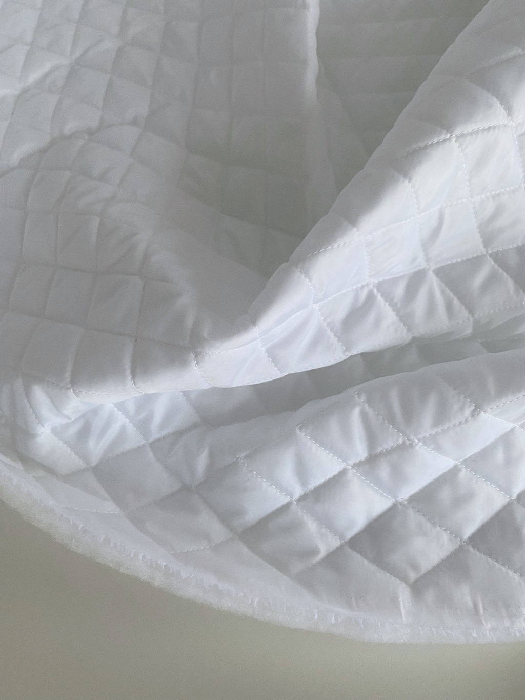 Стеганная подкладка. Цвет Белый