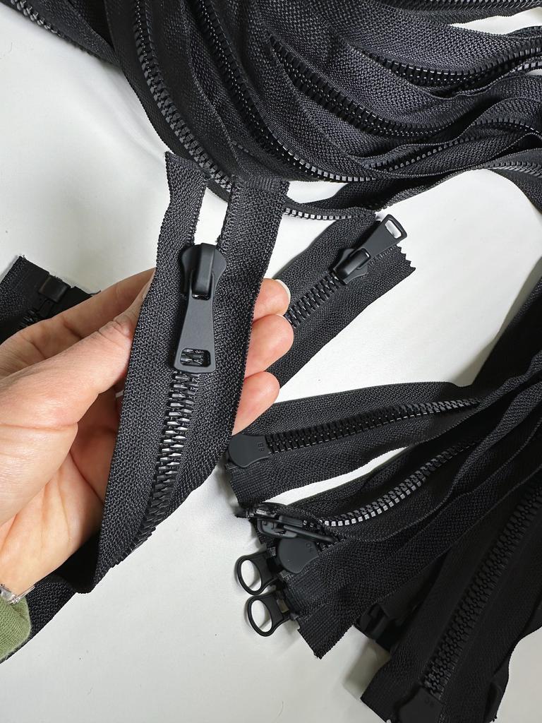 Молния с матовым замком. Цвет Черный