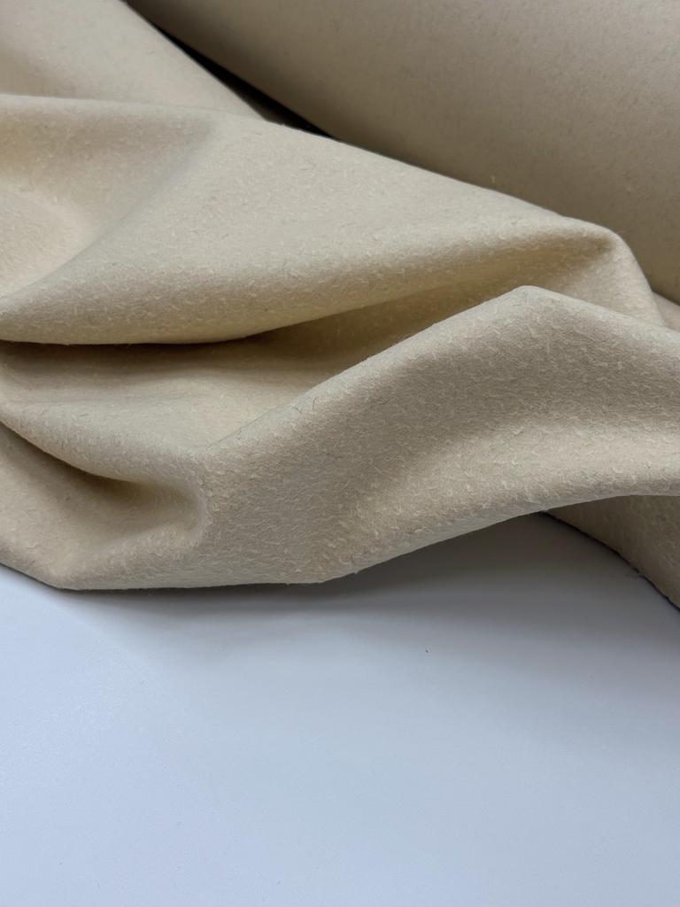 Пальтовая шерсть Burberry. Цвет Сливочное масло