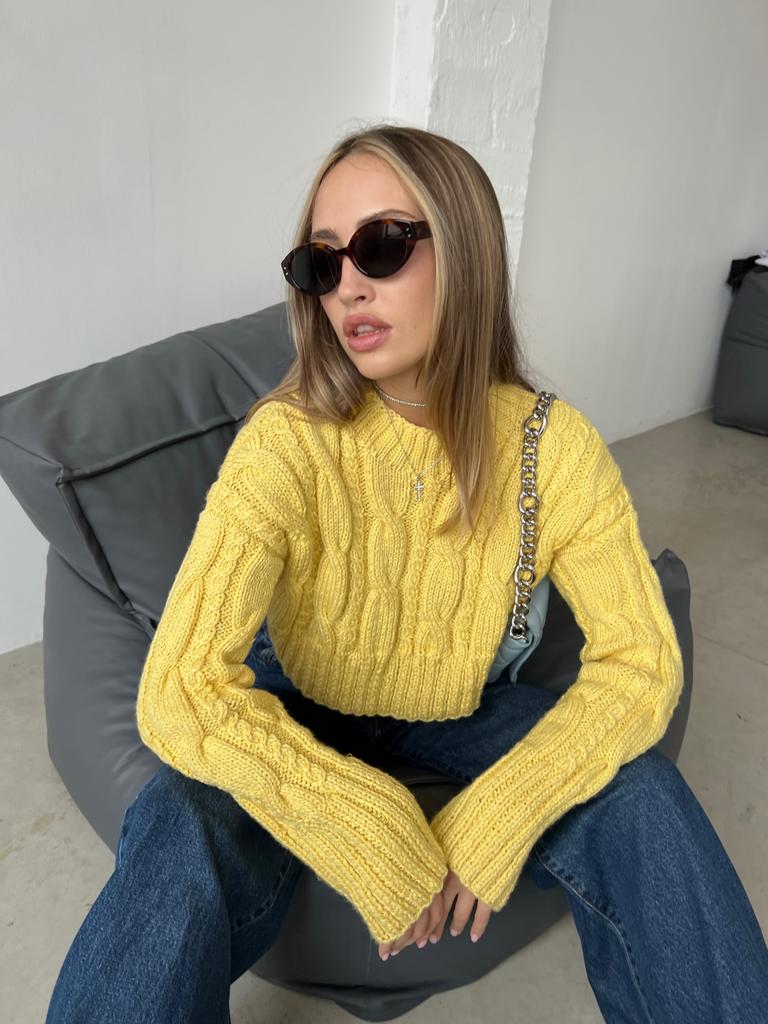 Свитер "Косы" желтый