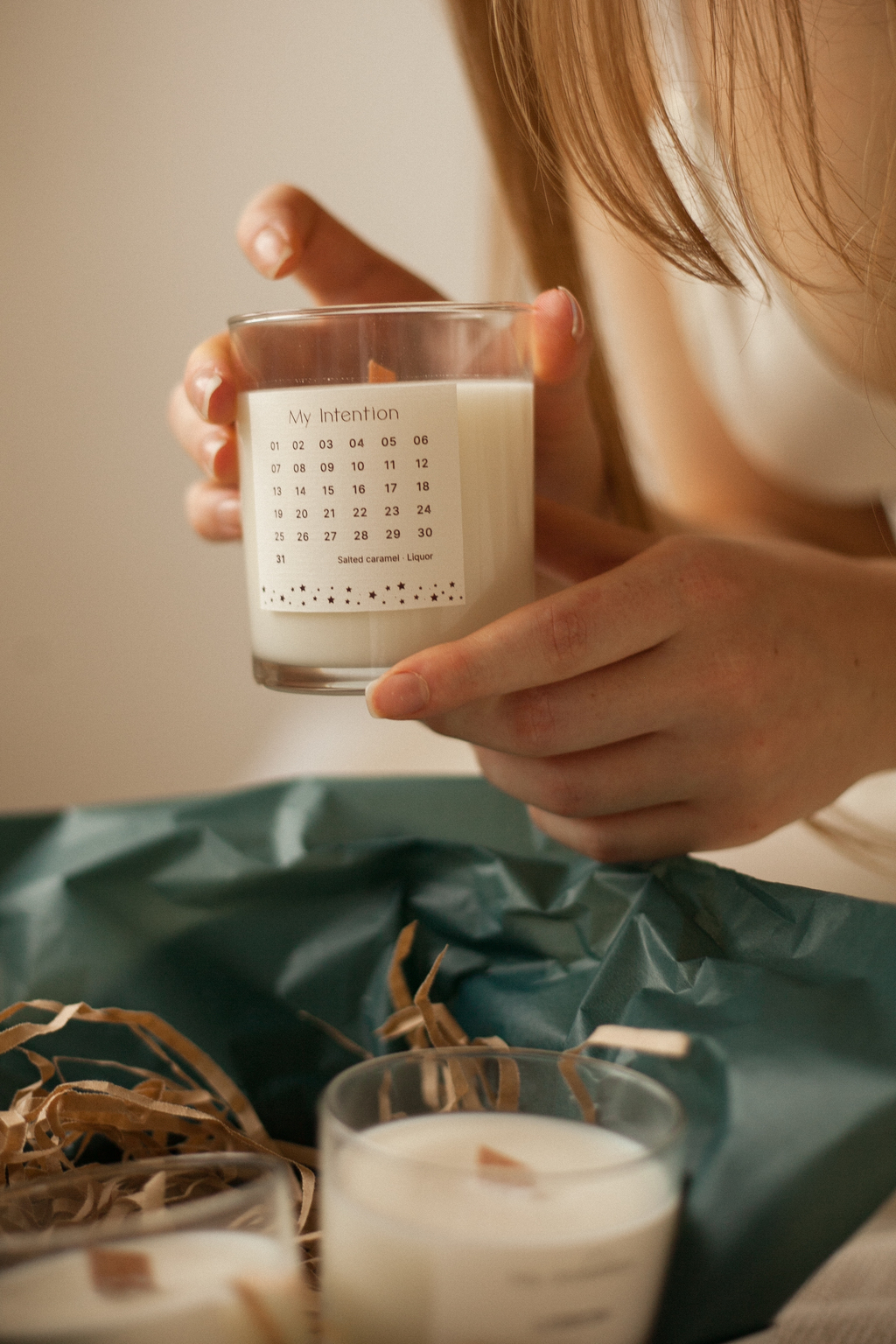 Ароматическая адвент-свеча Соленая карамель-ликер