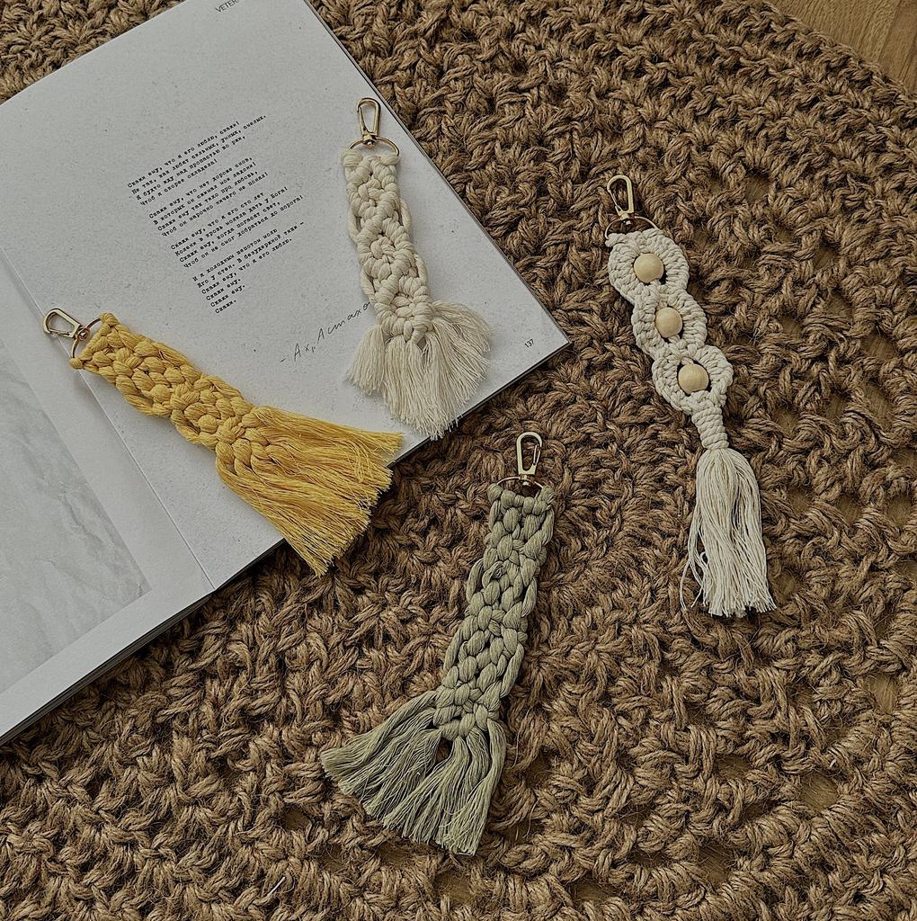 Брелок макраме