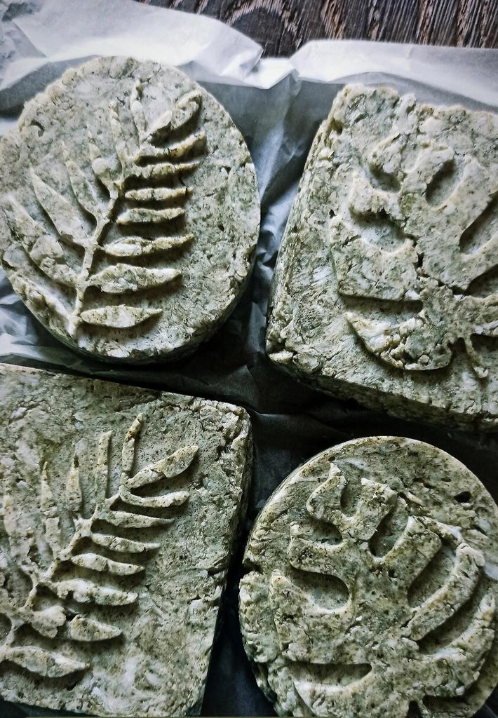 Шампунь твердый для жирной кожи головы