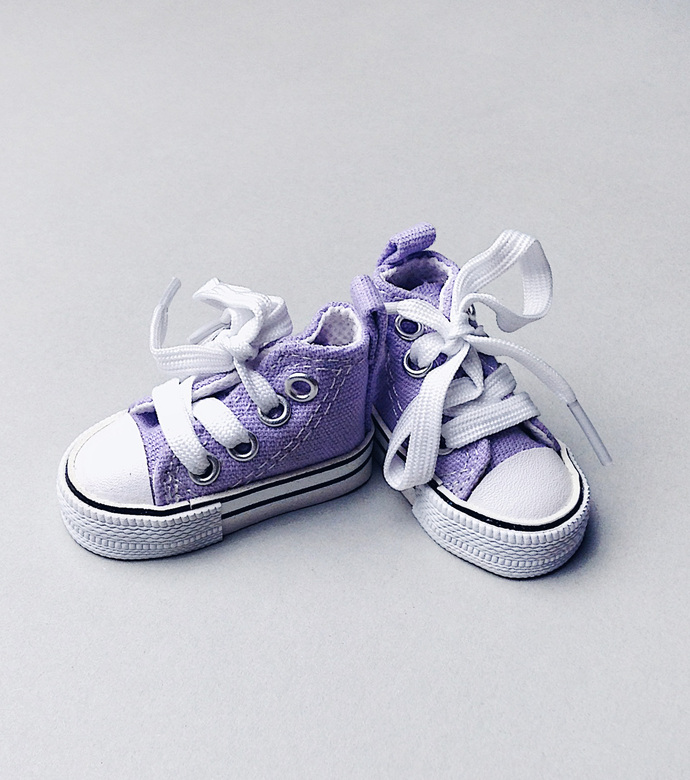 Lilac sneakers