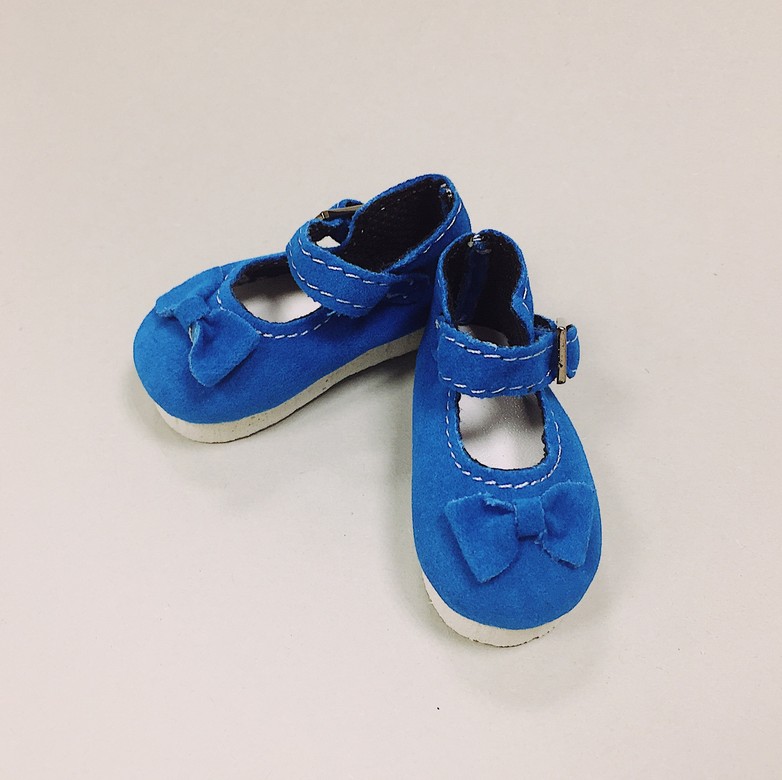 Blue shoes with a bow