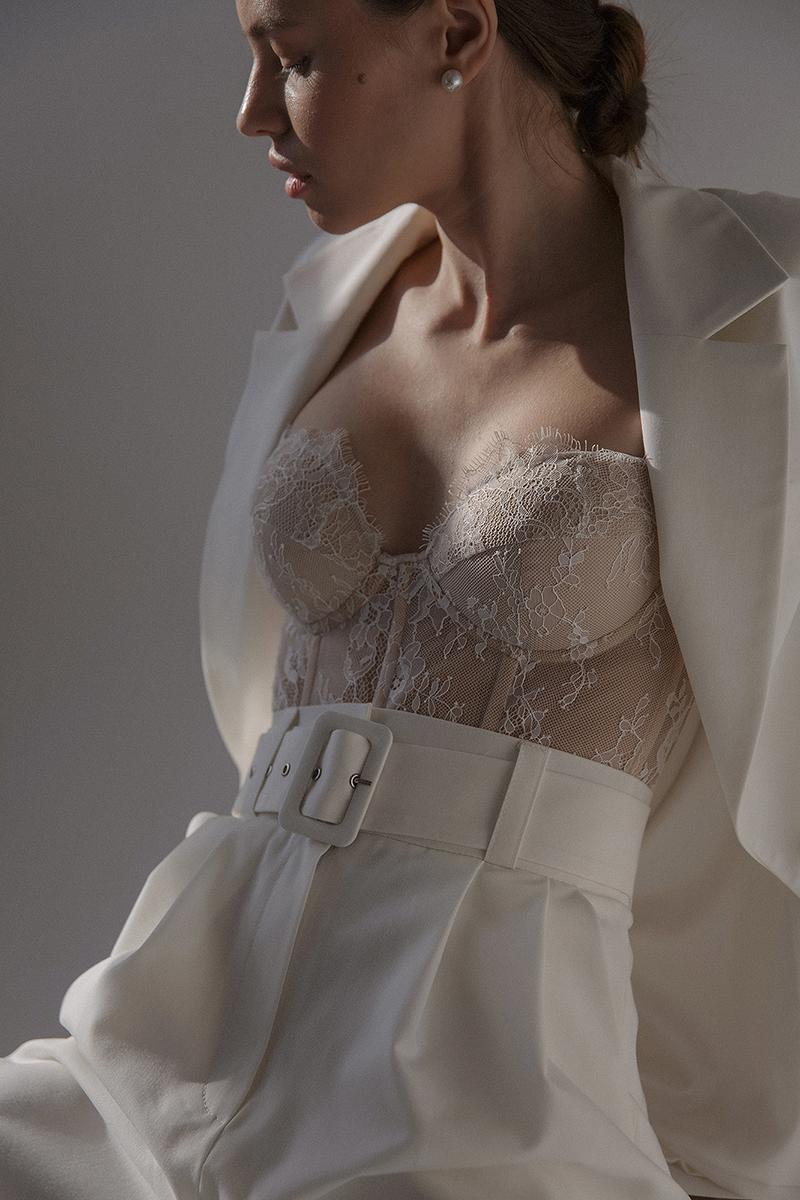 Кружевной корсет