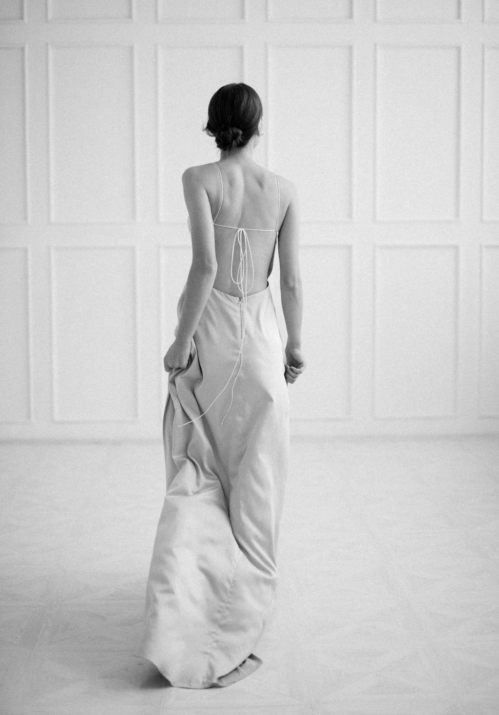 Платье-основа серое