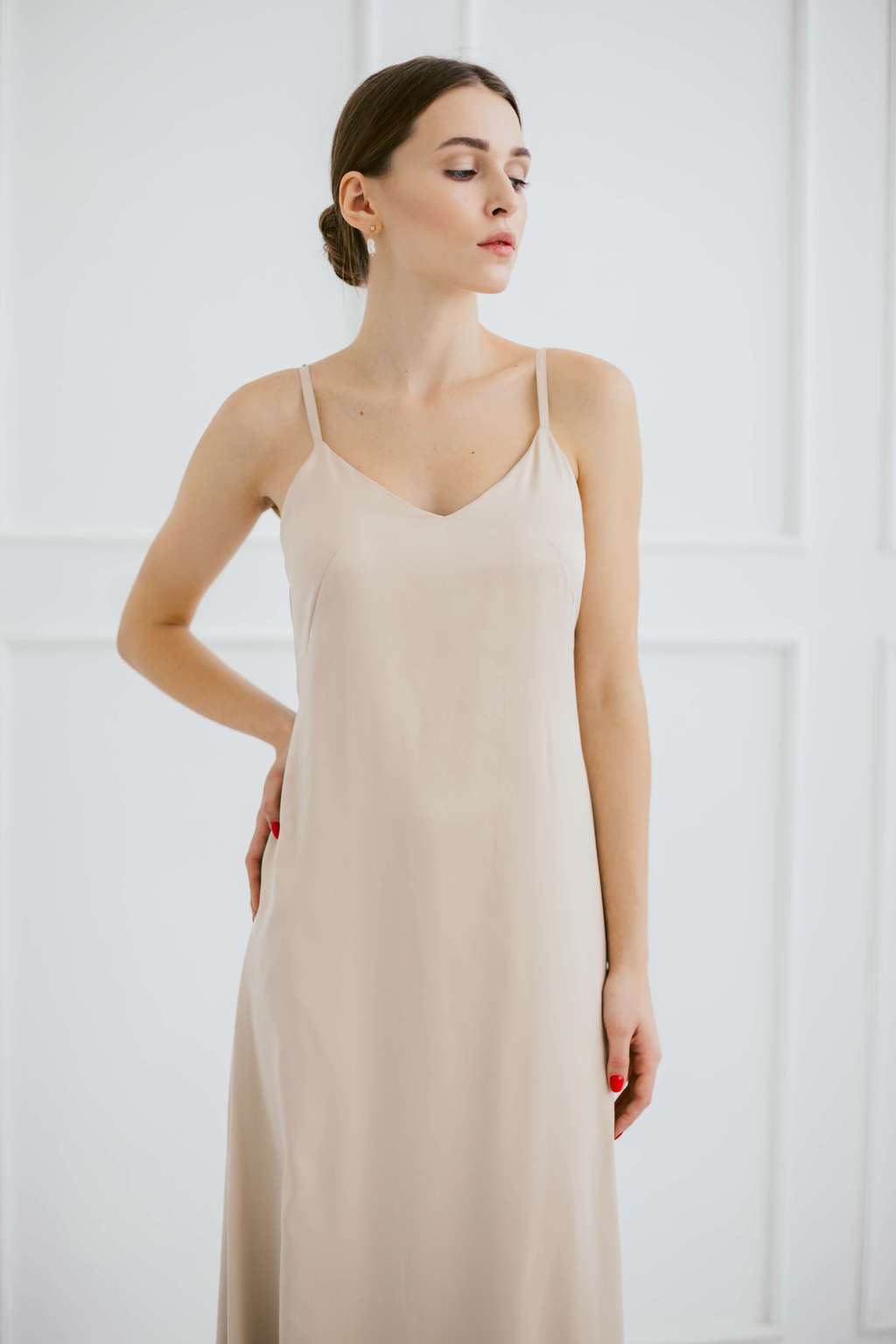 Платье-основа пудровое