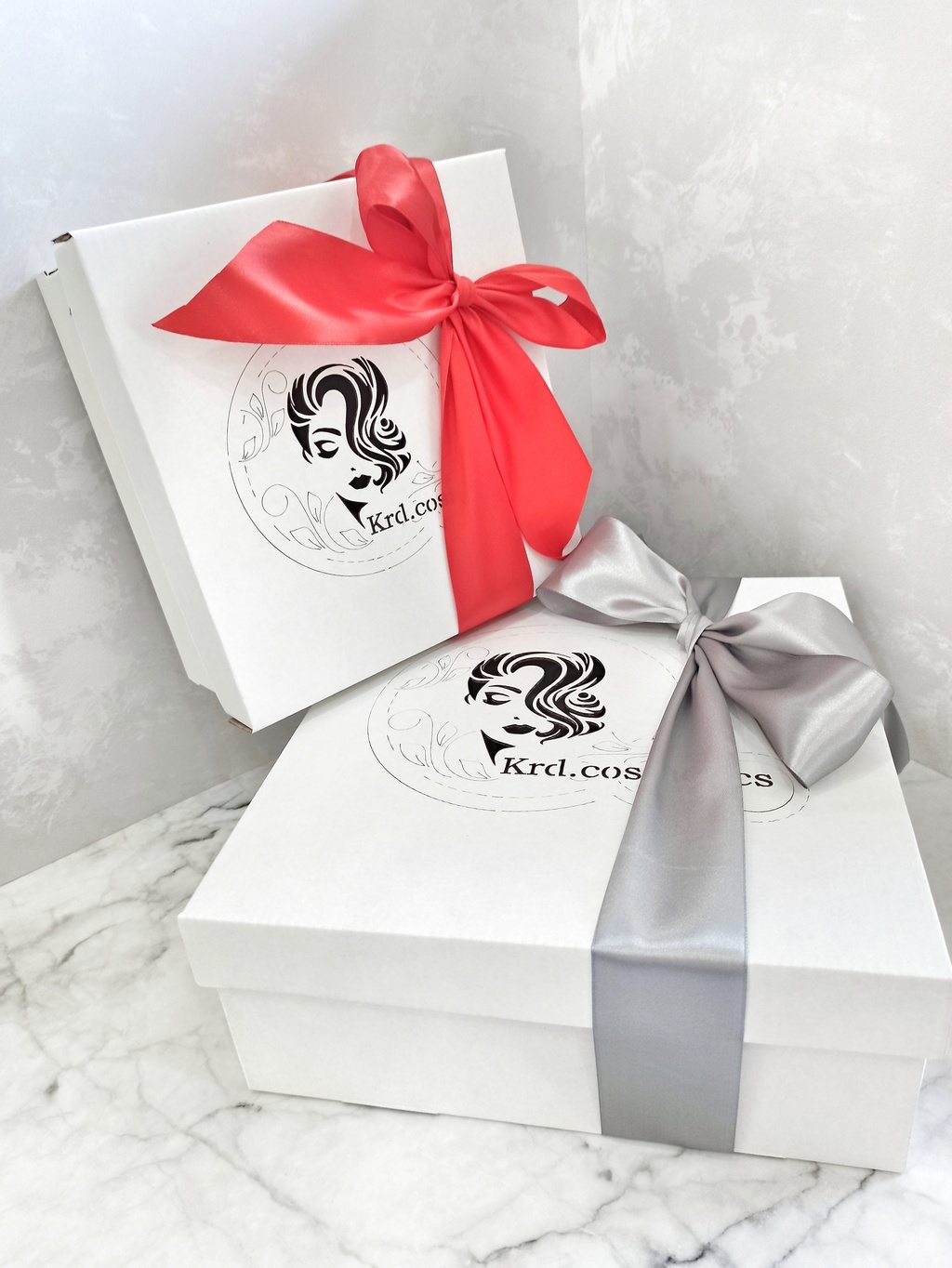 Подарочная коробка Средняя