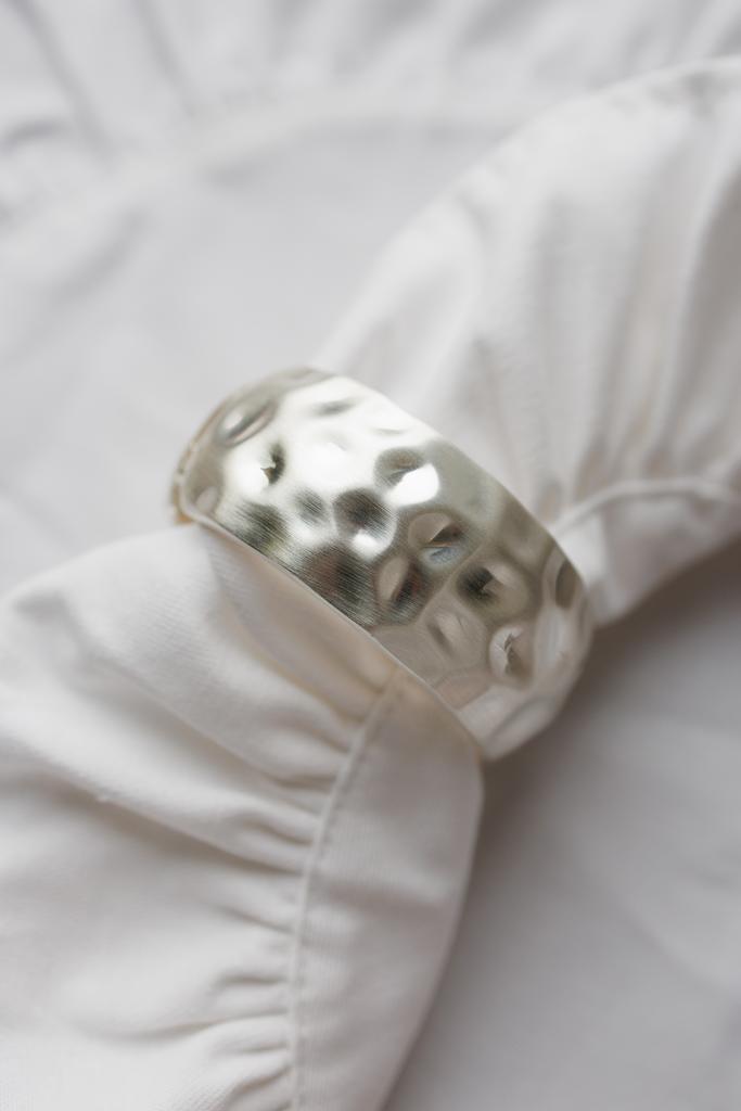 Браслет металл