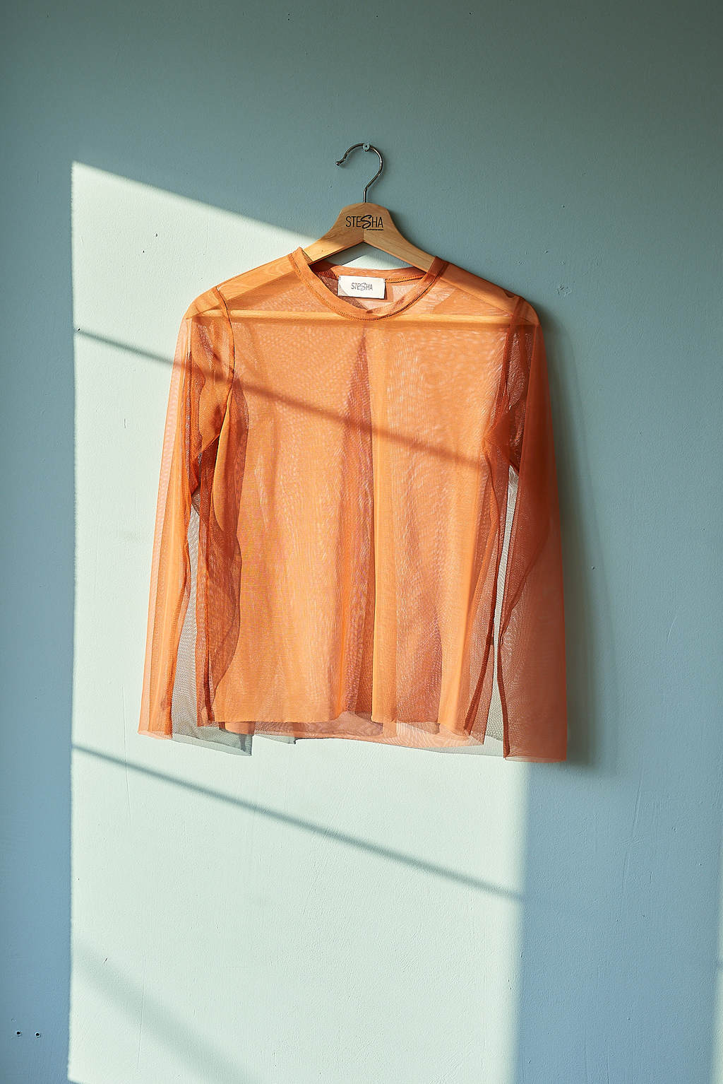 Футболка из сетки терракотовая