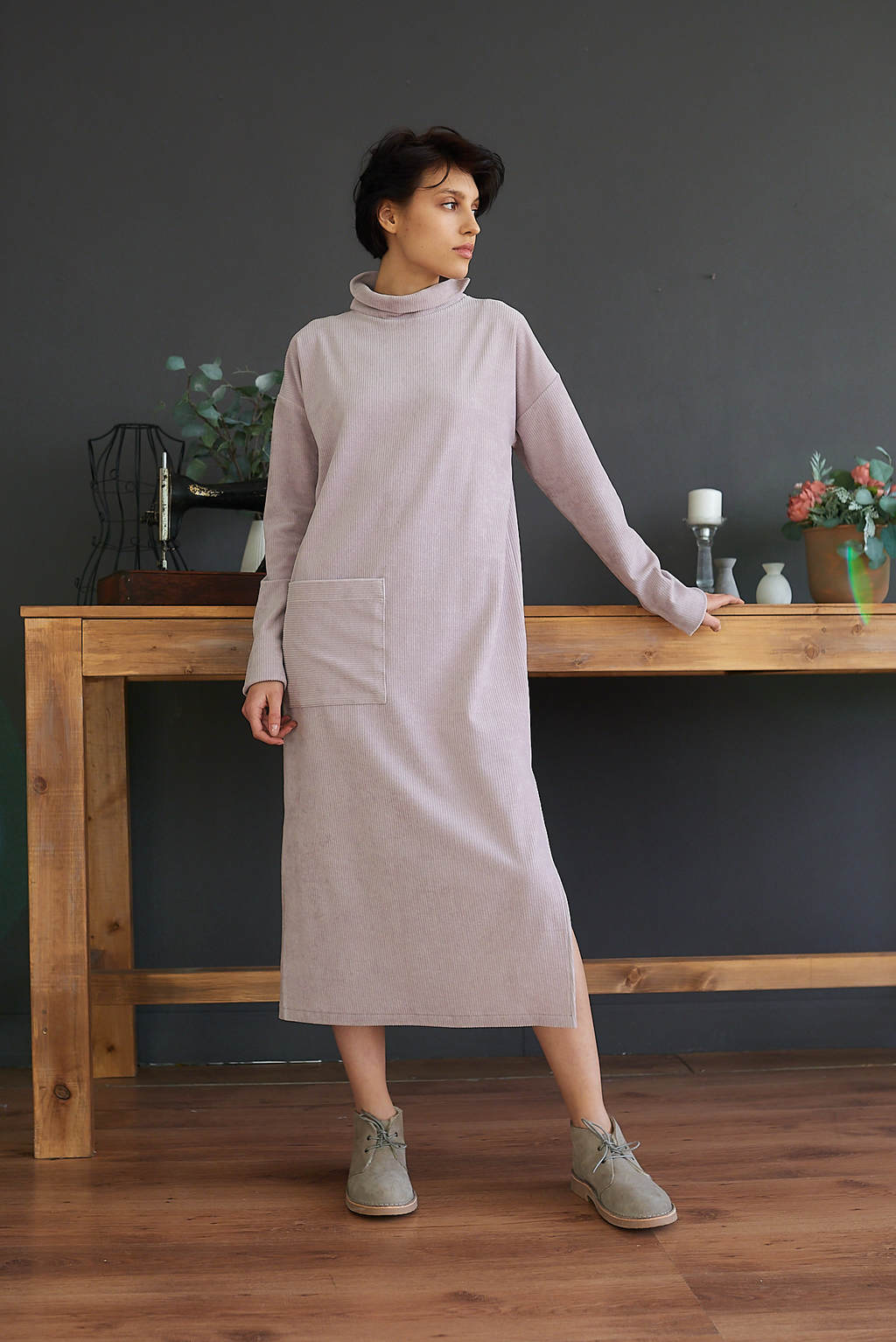 Платье из вельвета туман