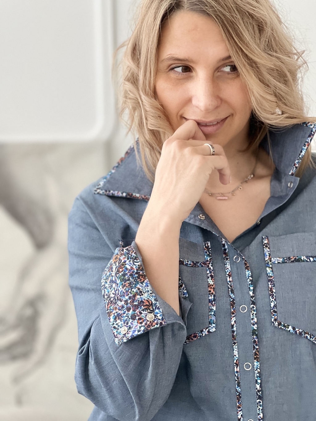 Джинсовая рубашка