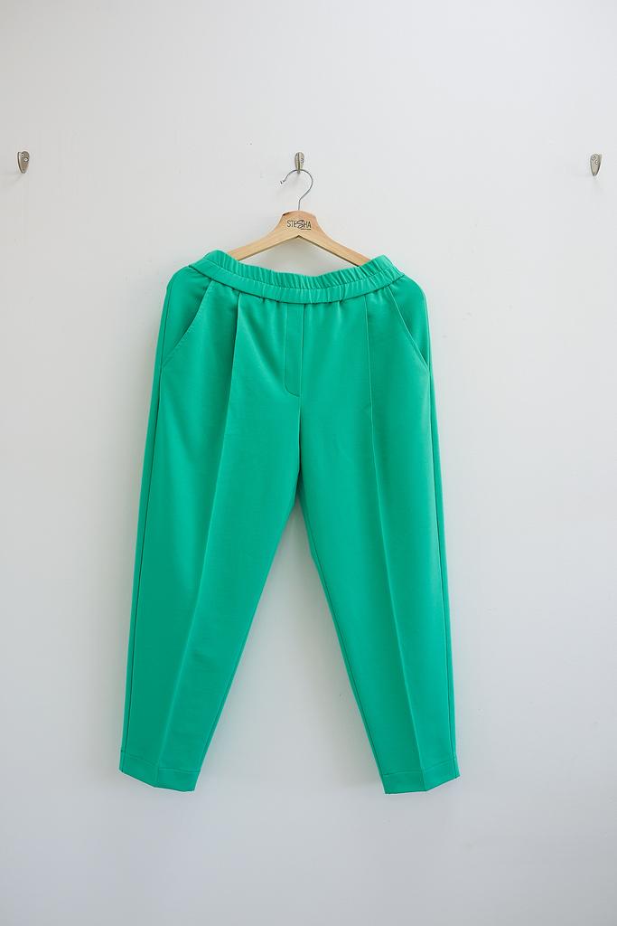 Трикотажные брюки со стрелками