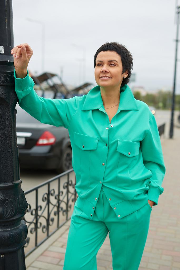 Трикотажный бомбер