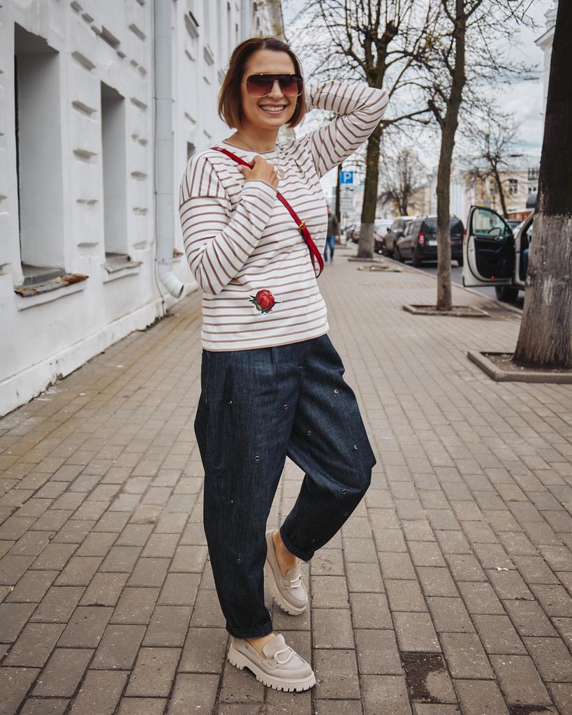 Тельняшка с пионом бежевая